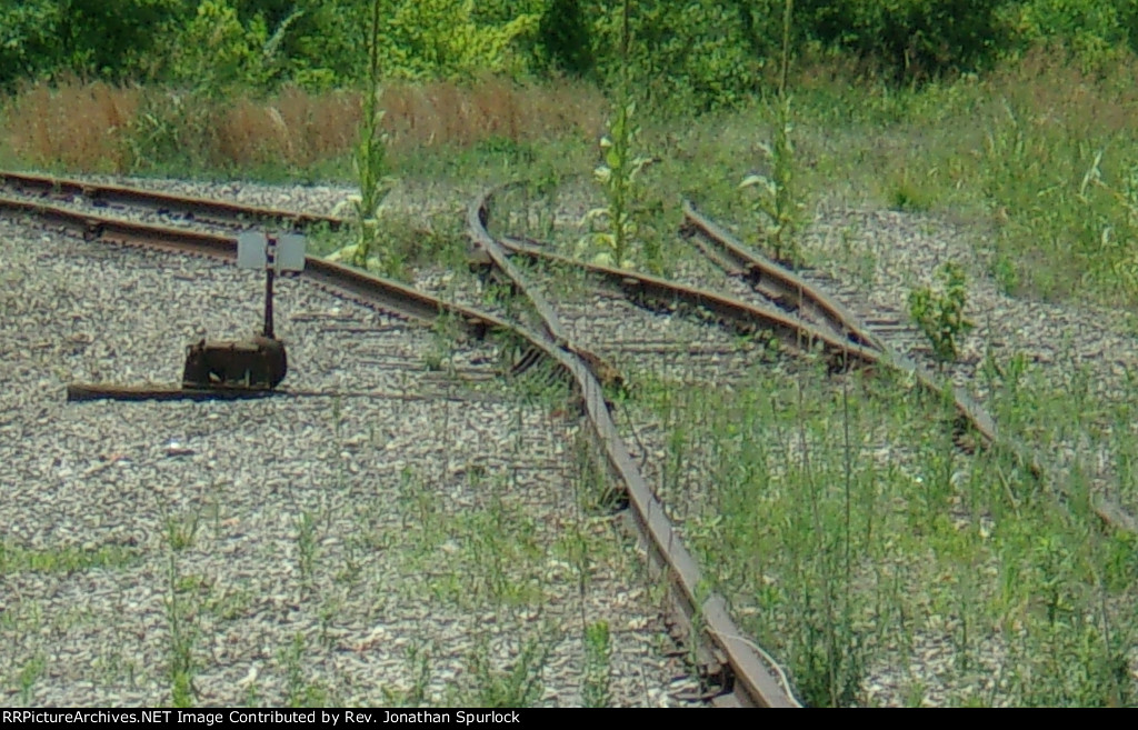 Close up view of switch and diverging track